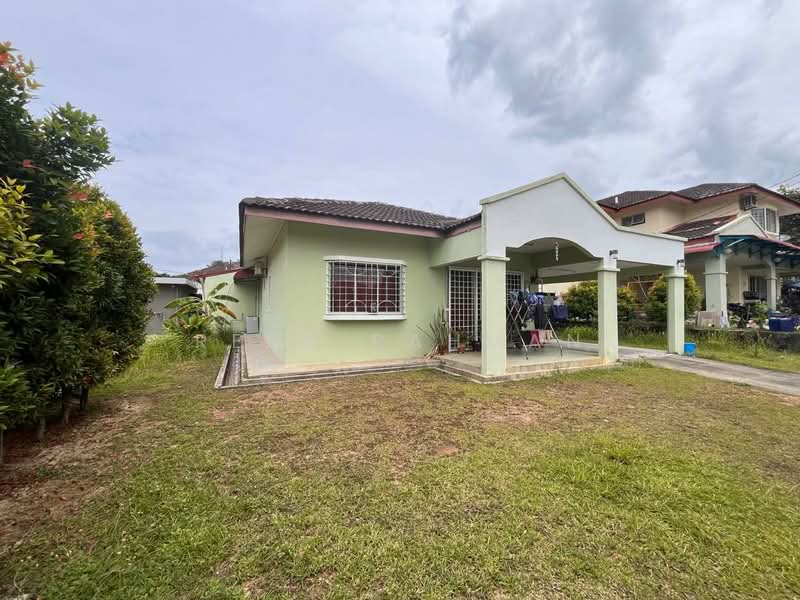 Semi-Detached House for Sale in Seremban 2 (Negeri Sembilan) - Rena Rahman - Exterior - PropertyGuru.com.my