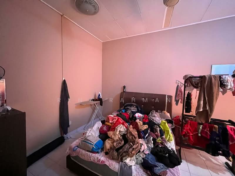Semi-Detached House for Sale in Seremban 2 (Negeri Sembilan) - Rena Rahman - Bedroom - PropertyGuru.com.my