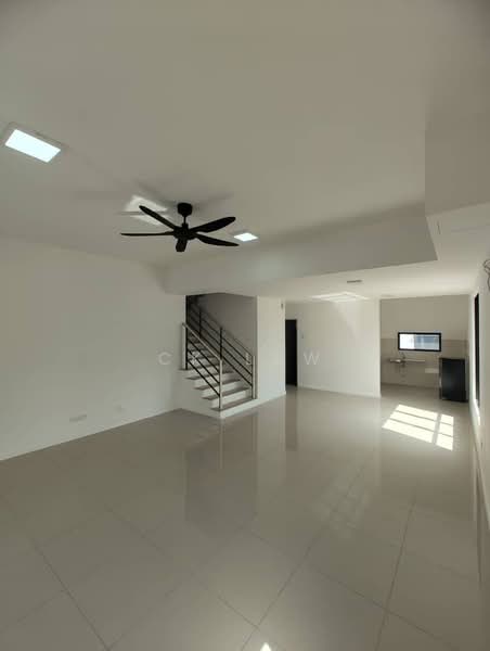 1.5-storey Terraced House for Sale in Taman Akasia (Semenyih) - CK Law - Interior - PropertyGuru.com.my