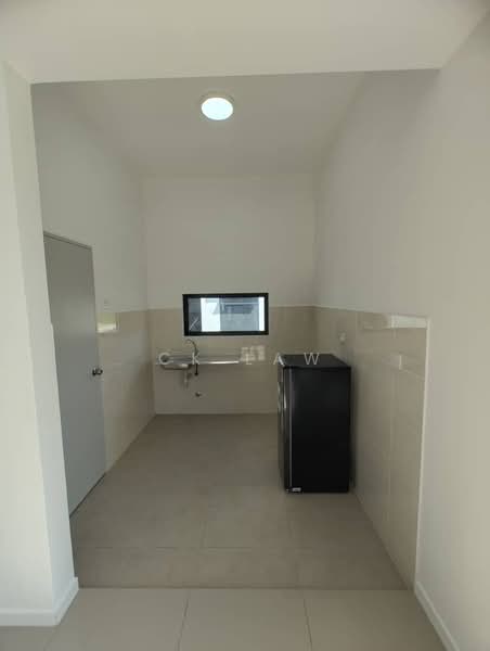 1.5-storey Terraced House for Sale in Taman Akasia (Semenyih) - CK Law - Kitchen - PropertyGuru.com.my