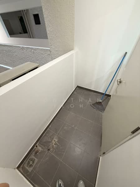 Condominium for Rent at M Adora - Jonathan Yeoh - Corridor - PropertyGuru.com.my