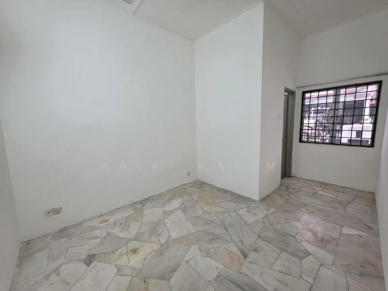 Rumah Teres 1 Tingkat untuk Dijual di Bandar Puncak Alam (Puncak Alam) - Hairi Halim - PropertyGuru.com.my
