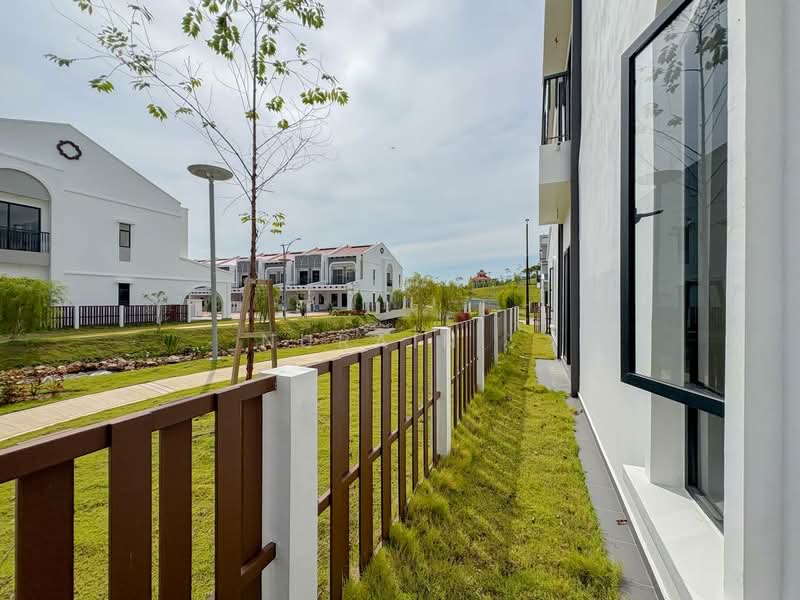 Rumah Teres 2 Tingkat untuk Dijual di Setia Safiro (Cyberjaya) - Nurain . - PropertyGuru.com.my