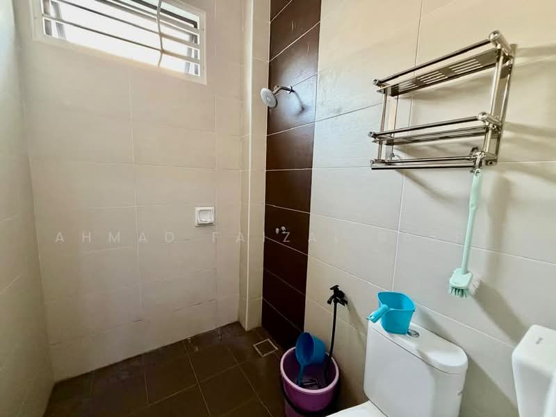 Rumah Berkembar untuk Dijual di Taman Bertam Setia (Tanjong Minyak) - Ahmad Faizal Basri - Bathroom - PropertyGuru.com.my
