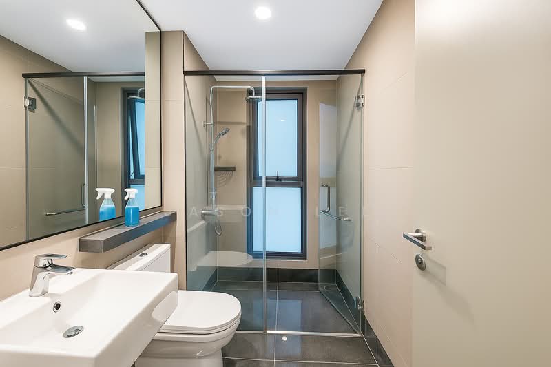 Service Residence for Rent at Bloomsvale Menara Vista Petaling - Jason Lee - Bathroom - PropertyGuru.com.my