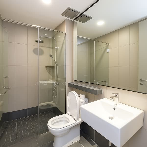 Service Residence for Rent at Bloomsvale Menara Vista Petaling - Jason Lee - Bathroom - PropertyGuru.com.my