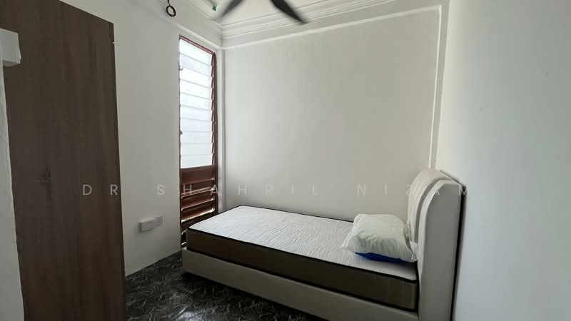 Rumah Flat untuk Disewa di Gugusan Kekwa - Dr Shahril Nizam - Bedroom - PropertyGuru.com.my