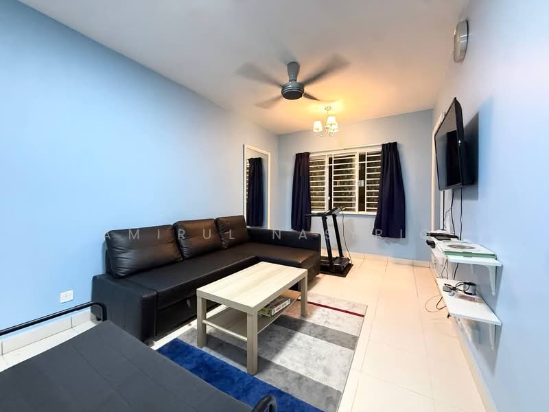 Pangsapuri untuk Dijual di De Bayu Apartment - Amirul Nasyriq - Living Room - PropertyGuru.com.my