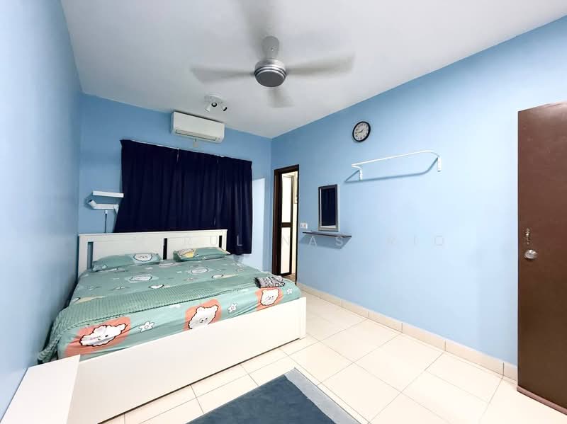 Pangsapuri untuk Dijual di De Bayu Apartment - Amirul Nasyriq - Bedroom - PropertyGuru.com.my