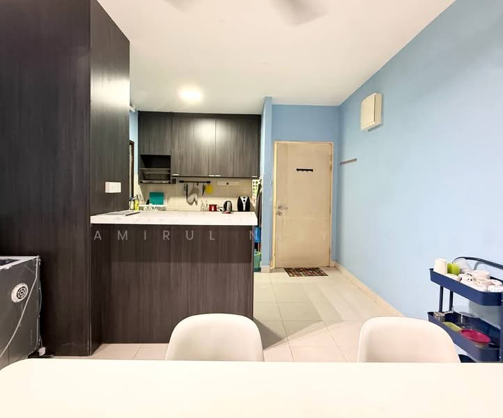 Pangsapuri untuk Dijual di De Bayu Apartment - Amirul Nasyriq - Kitchen - PropertyGuru.com.my