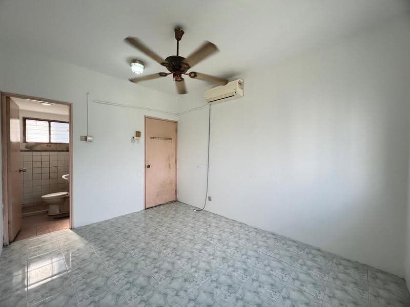 Apartment for Sale at Akasia Apartment - John Khaw - Bathroom - PropertyGuru.com.my