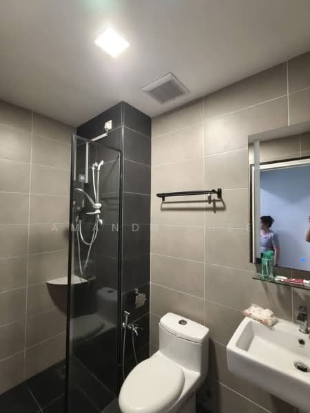 Servis Apartment untuk Disewa di Wave @ Marina Cove - Amanda Chee - Bathroom - PropertyGuru.com.my