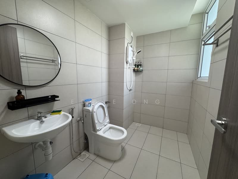 Kediaman Servis untuk Disewa di Vista Tiara (MBW Bay) - Eddie Ong - Bathroom - PropertyGuru.com.my