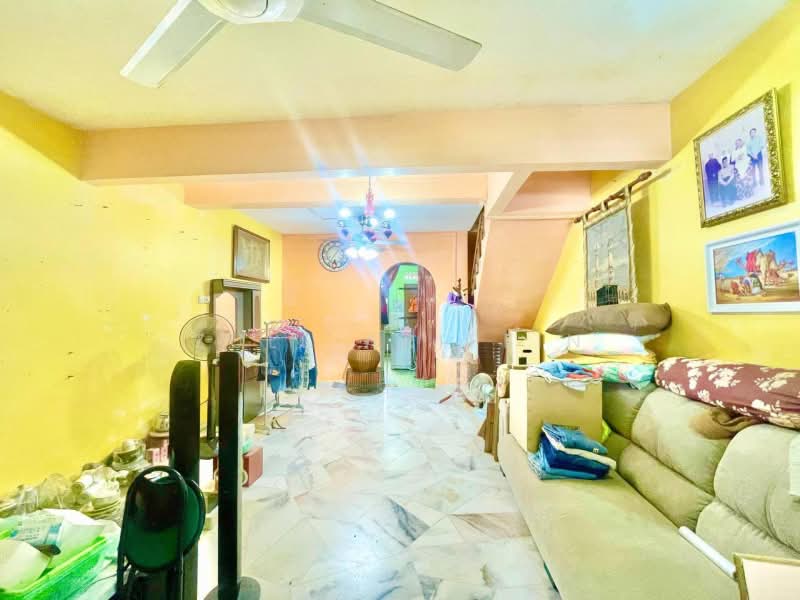 Rumah Teres 2 Tingkat untuk Dijual di Kampung Gombak Indah (Batu Caves) - ZULL ARIFFIN - Living Room - PropertyGuru.com.my