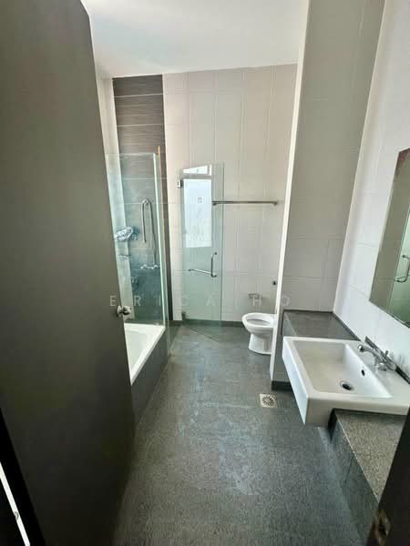 Semi-Detached House for Sale in Taman Ponderosa (Johor Bahru) - Erica Ho - Bathroom - PropertyGuru.com.my