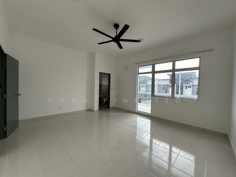 Terraced House for Rent in Beranang (Selangor) - Hong Ping Teo - Living Room - PropertyGuru.com.my