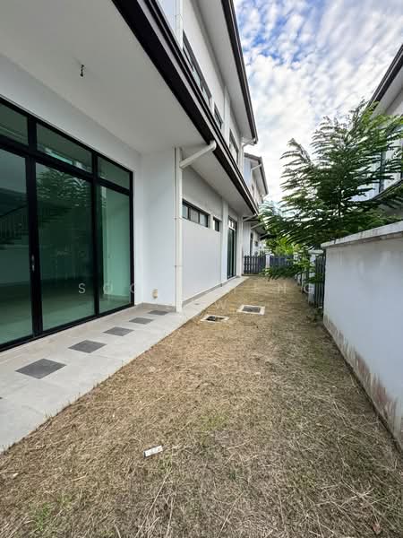 Rumah Kluster untuk Dijual di Eco Majestic (Semenyih) - Soon Sheng Law - Exterior - PropertyGuru.com.my