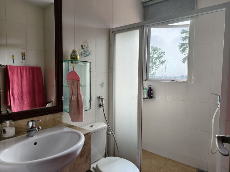 Semi-Detached House for Sale in Sierramas (Sungai Buloh) - Bernice Wong - Bathroom - PropertyGuru.com.my
