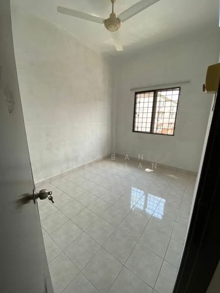 Apartment for Rent at Pangsapuri Lotus (Teratai) - Rubban Thayalan - PropertyGuru.com.my
