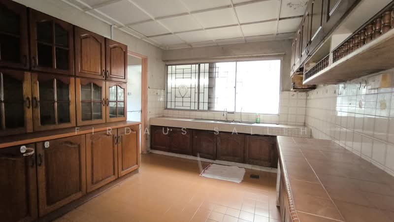 Semi-Detached House for Sale in Taman Tun Dr Ismail (Kuala Lumpur) - Firdaus Salleh - Kitchen - PropertyGuru.com.my