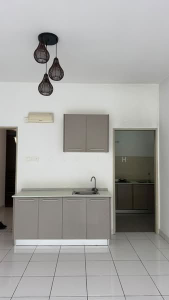 Condominium for Rent at Green Beverly Hills - Residensi Lili - Joan Loh - Kitchen - PropertyGuru.com.my