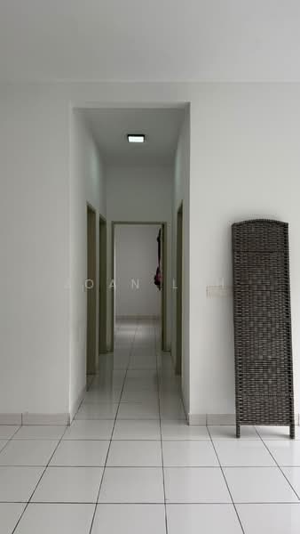 Condominium for Rent at Green Beverly Hills - Residensi Lili - Joan Loh - Corridor - PropertyGuru.com.my