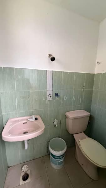 2-storey Terraced House for Sale in Bandar Baru Permas Jaya (Permas Jaya) - Melinda Ee - Bathroom - PropertyGuru.com.my