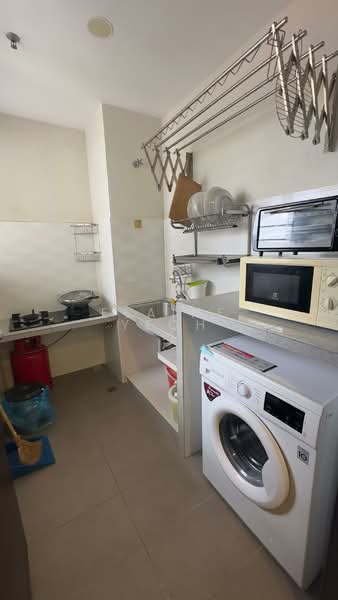 Servis Apartment untuk Disewa di The Tamarind - Elaine Yeoh - Kitchen - PropertyGuru.com.my
