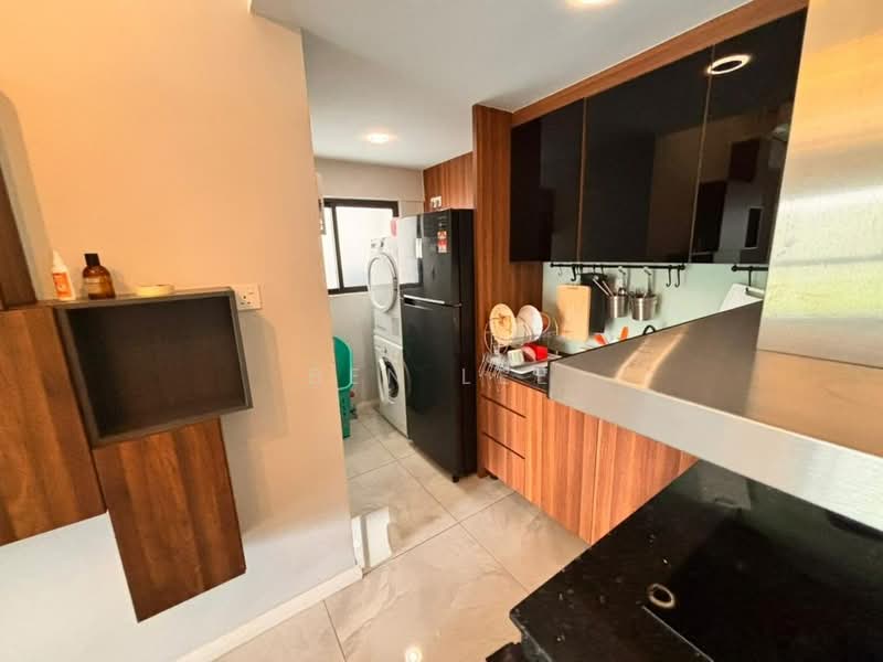 Pangsapuri untuk Disewa di Senibong Cove - The WaterEdge Residences - Ben Lee - Kitchen - PropertyGuru.com.my