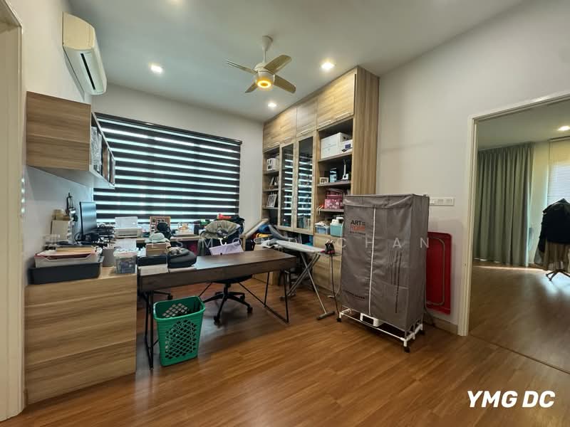 Semi-Detached House for Sale in Ambang Botanic (Klang) - Desmond Chan - Study - PropertyGuru.com.my
