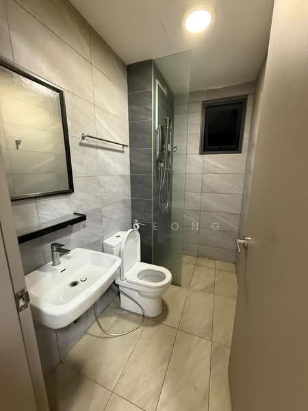 Condominium for Rent at Bennington Residences @ SkyArena - CK Teong - Bathroom - PropertyGuru.com.my