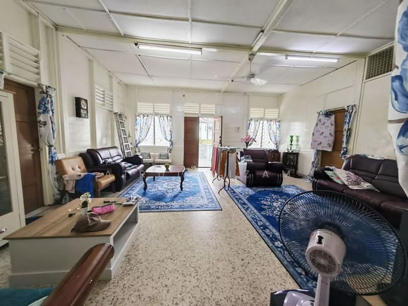 Residential Land for Sale in Johor Bahru (Johor) - AIRUL NIZAM - Living Room - PropertyGuru.com.my