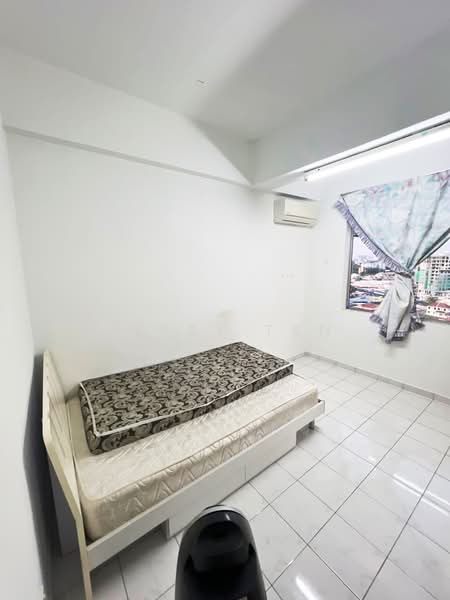 Pangsapuri untuk Disewa di Taman Jubilee Phase 5 - Jerry Tan - Bedroom - PropertyGuru.com.my