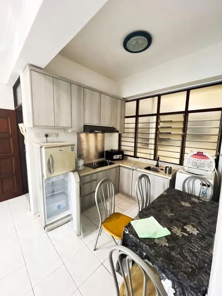 Pangsapuri untuk Disewa di Taman Jubilee Phase 5 - Jerry Tan - Kitchen - PropertyGuru.com.my