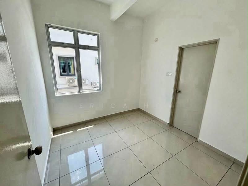 Cluster House for Sale in Taman Kempas Utama (Tebrau) - Erica Ho - Interior - PropertyGuru.com.my