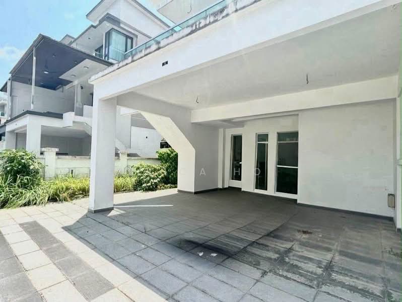 Cluster House for Sale in Taman Kempas Utama (Tebrau) - Erica Ho - Exterior - PropertyGuru.com.my