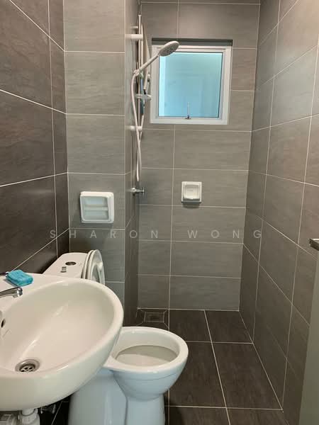 Kondominium untuk Disewa di Zeta Deskye (Alam Saujana) - Sharon Wong - Bathroom - PropertyGuru.com.my
