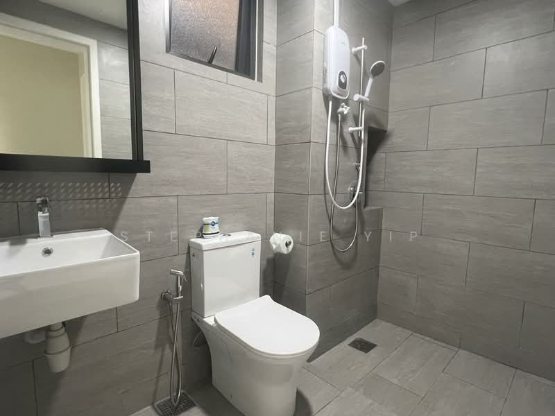 Servis Apartment untuk Disewa di D'Ivo - Stephanie YIP - Bathroom - PropertyGuru.com.my