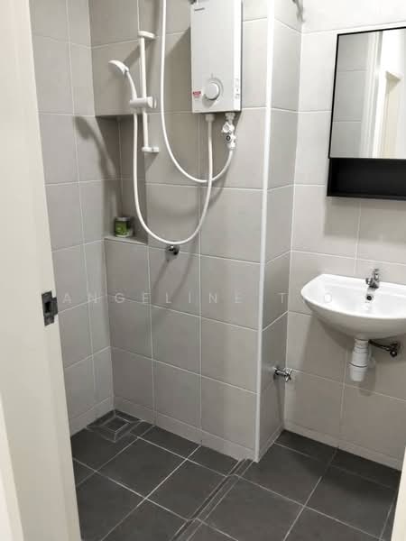 Rumah Bandar untuk Disewa di Bandar Cassia (Batu Kawan) - Angeline Tio - Bathroom - PropertyGuru.com.my
