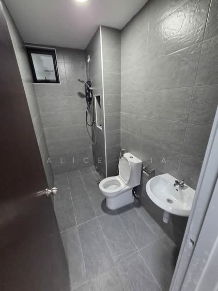 Apartment for Rent at KSL Bukit Gemilang - Alice Chia - Bathroom - PropertyGuru.com.my