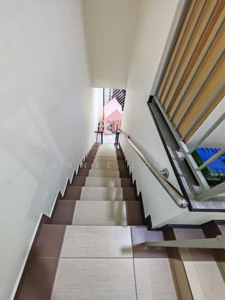 2-storey Terraced House for Sale in Bandar Indahpura (Kulai) - Annie Low - Corridor - PropertyGuru.com.my