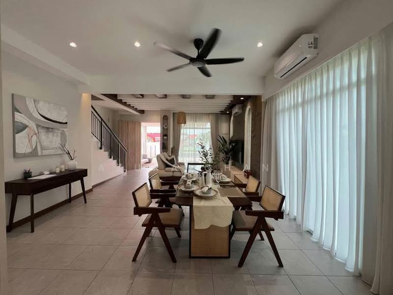 Rumah Teres 2 Tingkat untuk Dijual di Sungai Petani (Kedah) - Azura Ghani - Dining Room - PropertyGuru.com.my
