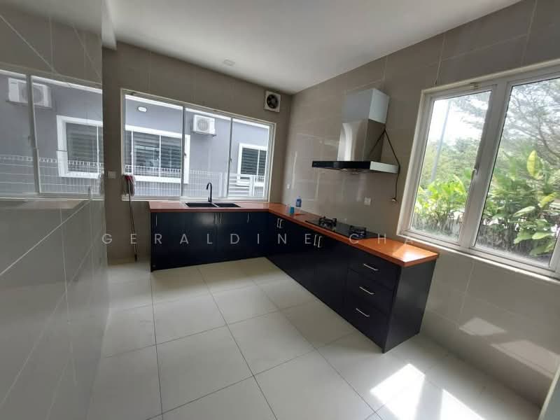 2-storey Terraced House for Rent in Setia Alam (Selangor) - Geraldine Chan - Kitchen - PropertyGuru.com.my