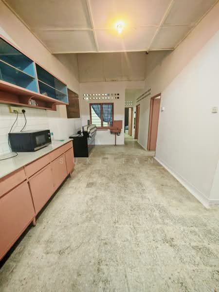 1-storey Terraced House for Sale in Kepong Baru (Kepong) - Suki Tan - Kitchen - PropertyGuru.com.my