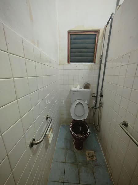 1-storey Terraced House for Sale in Kepong Baru (Kepong) - Suki Tan - Bathroom - PropertyGuru.com.my