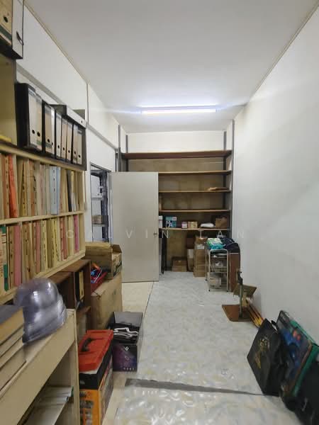 Kedai / Pejabat untuk Dijual di Bukit Rahman Putra (Sungai Buloh) - Calvin Tan - Interior - PropertyGuru.com.my