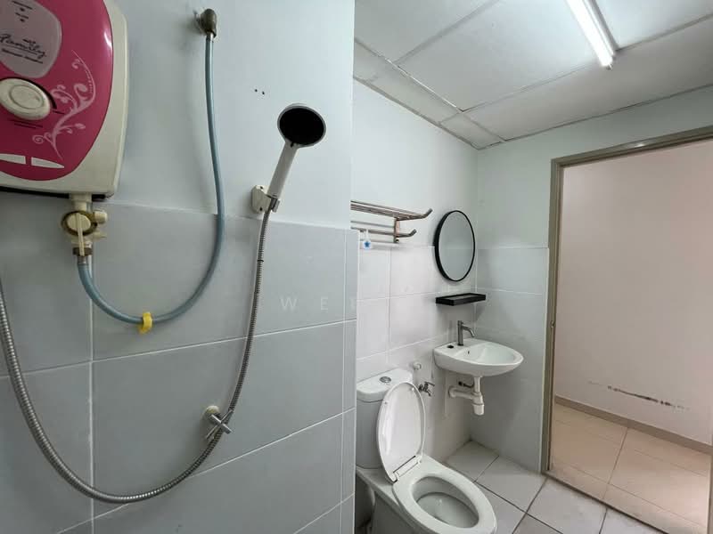 Apartment for Sale at Angsana Apartment - Wee . - Bathroom - PropertyGuru.com.my