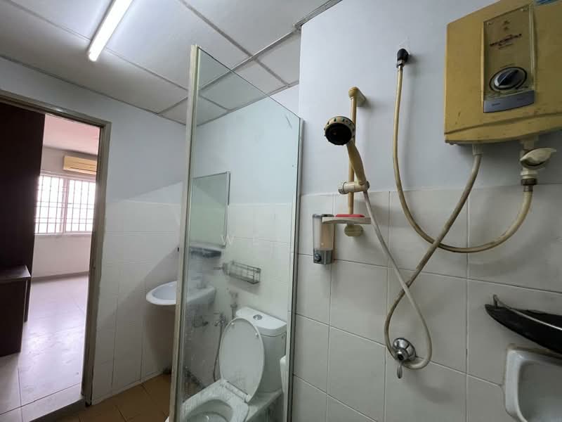 Apartment for Sale at Angsana Apartment - Wee . - Bathroom - PropertyGuru.com.my