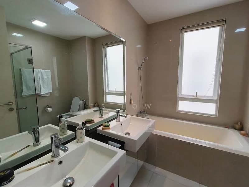 Kondominium untuk Dijual di The Park Residences 1 - TS Low - Bathroom - PropertyGuru.com.my
