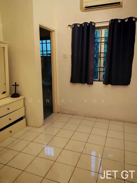 Rumah Berkembar untuk Dijual di Taman Mesra (Klang) - Daniel Kok - Bedroom - PropertyGuru.com.my